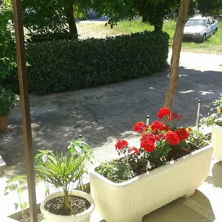 Apartman Danijela Apartment *